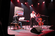 Rendez-vous JazzoNotes 2015/2016 - Rémi Toulon - Marie Busato - Simon Teboul©Jocelyn Le Creurer (2016)